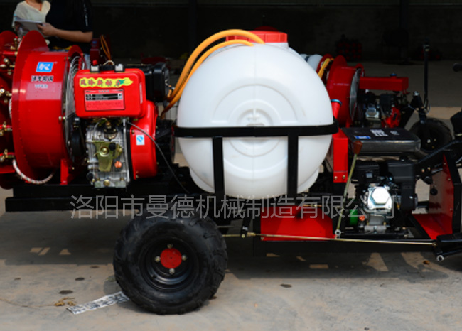 三(san)輪車(che)乗坐